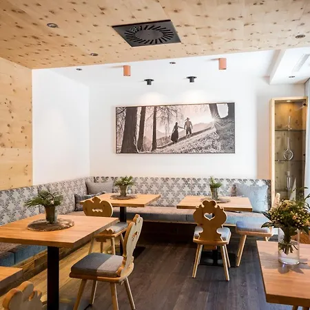 Hotel Sonnblick St. Leonhard im Pitztal