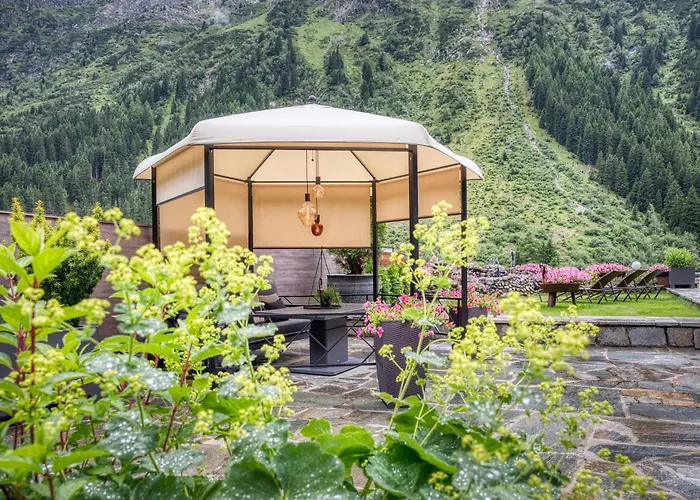 Sonnblick Hotel St. Leonhard im Pitztal