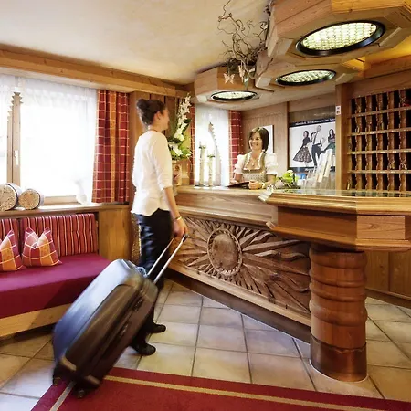 ホテル Genusshotel Sonnblick ザンクト・レオンハルト・イム・ピッツタール